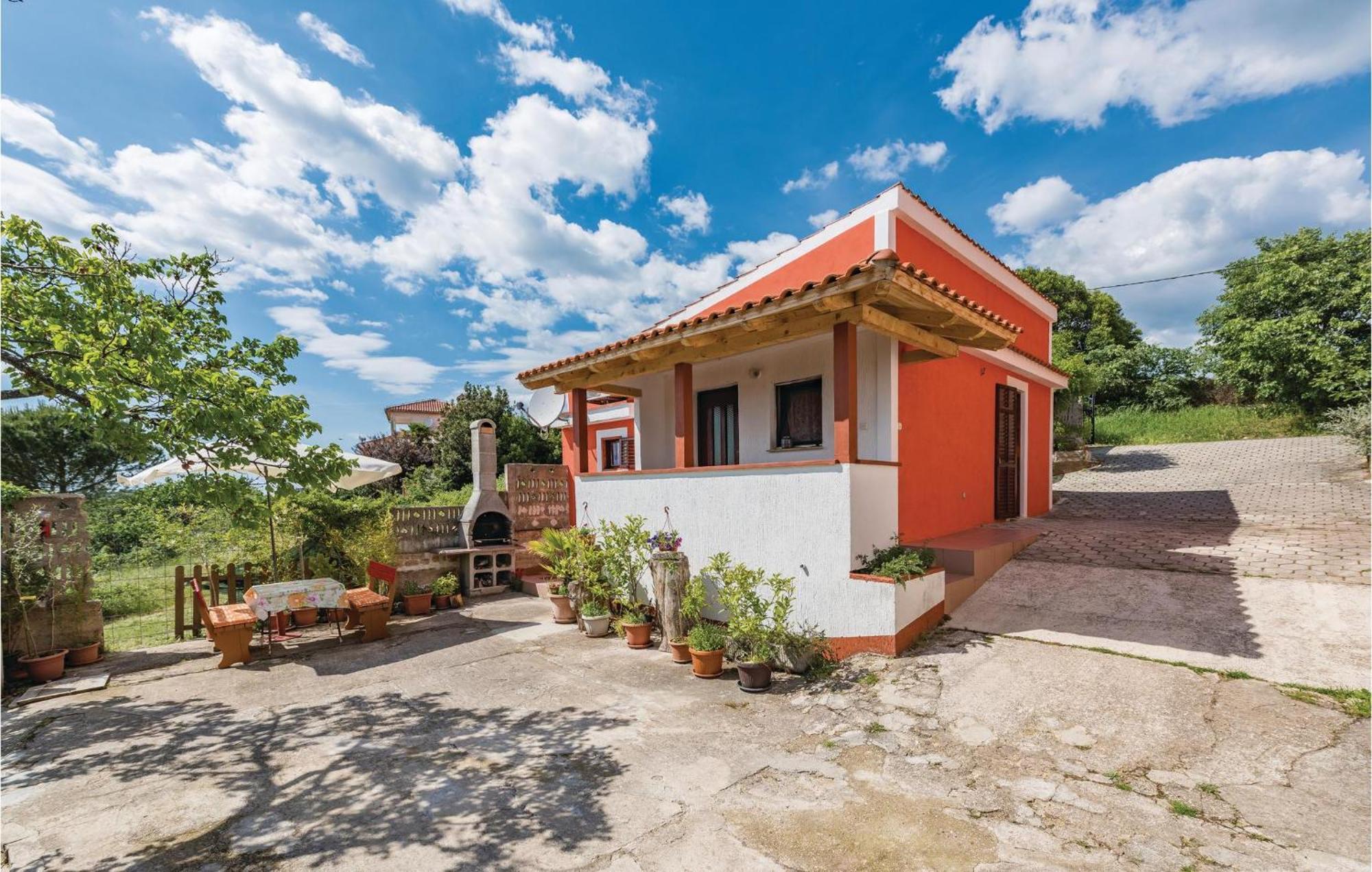 Awesome Home In Porec With House Sea View Exteriér fotografie