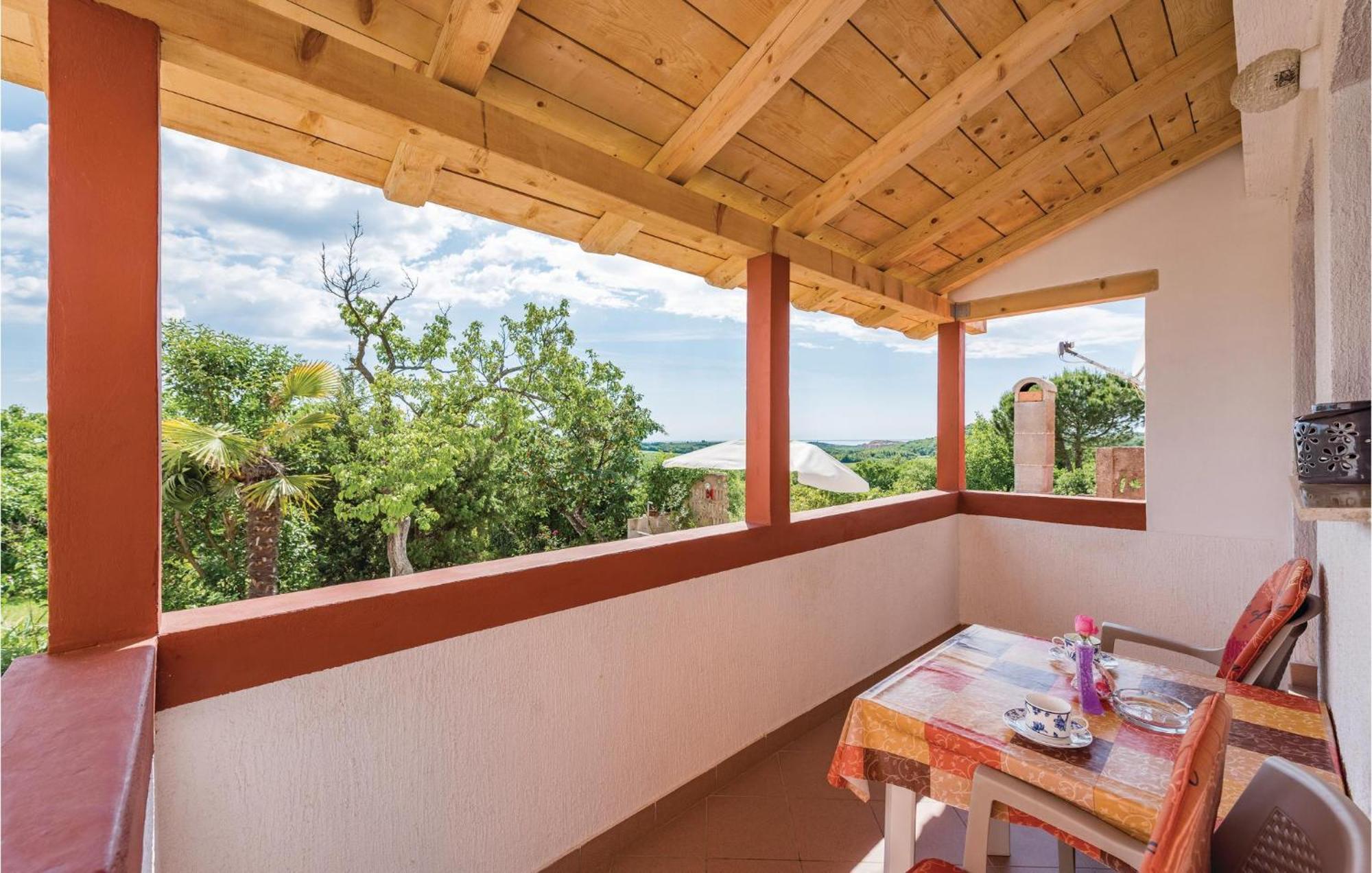 Awesome Home In Porec With House Sea View Exteriér fotografie